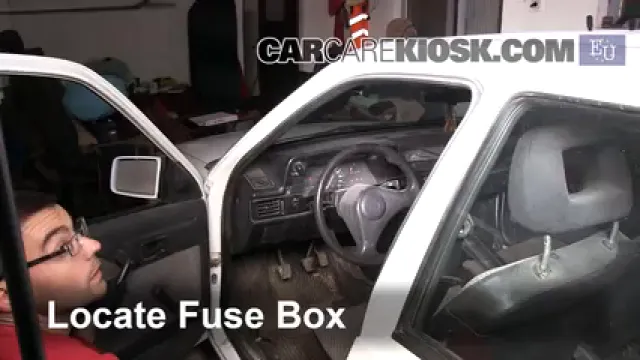 1990 Opel Kadett 1.4 i 1.4L 4 Cyl. Fusible (intérieur) Contrôle